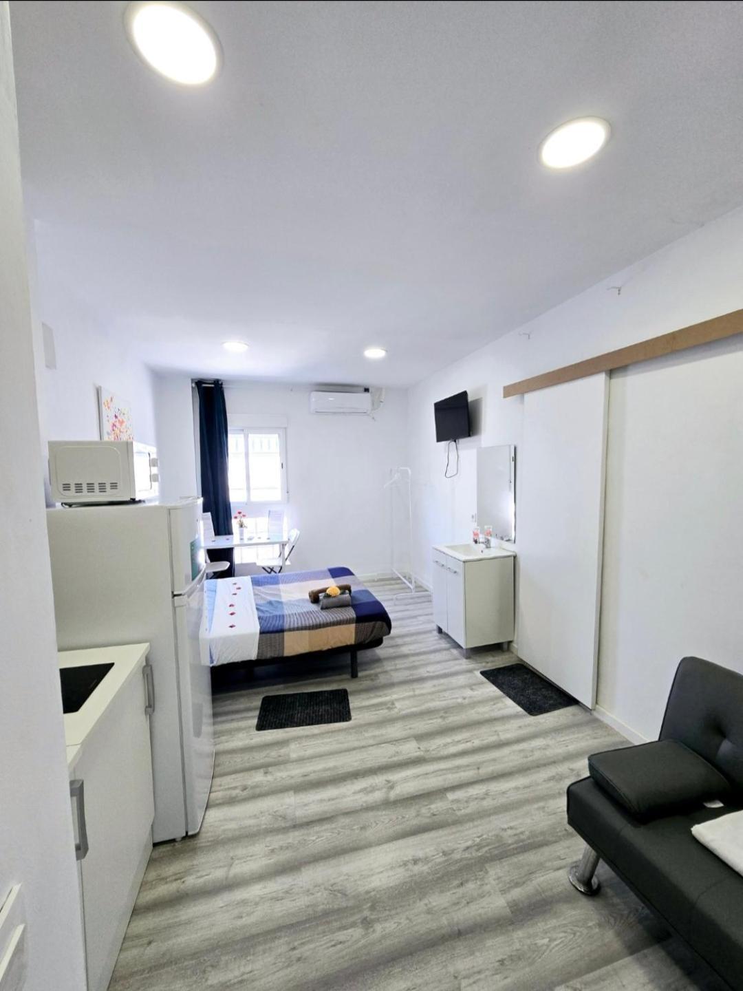 Apartamento Metro Manises Y Aeropuerto Екстер'єр фото